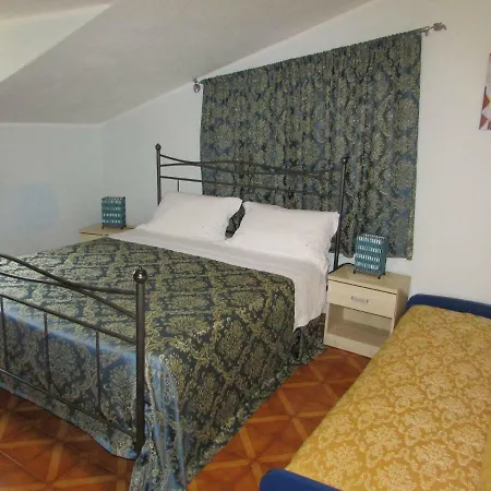 Bed & Breakfast L'acquario 3*